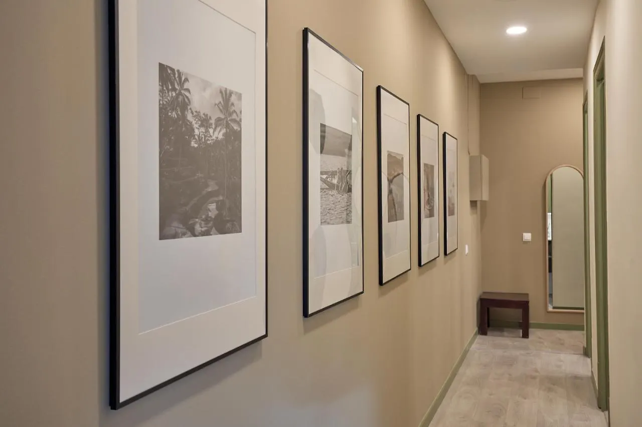 Maya - Two Bedroom In Enric Granados Barcelona