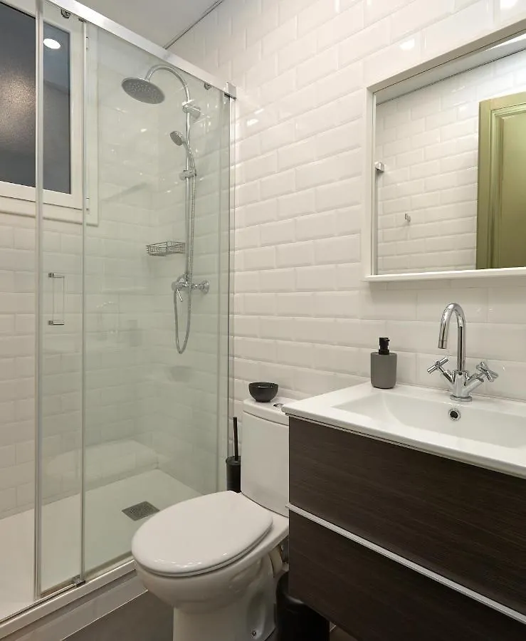 Maya - Two Bedroom In Enric Granados Barcelona España